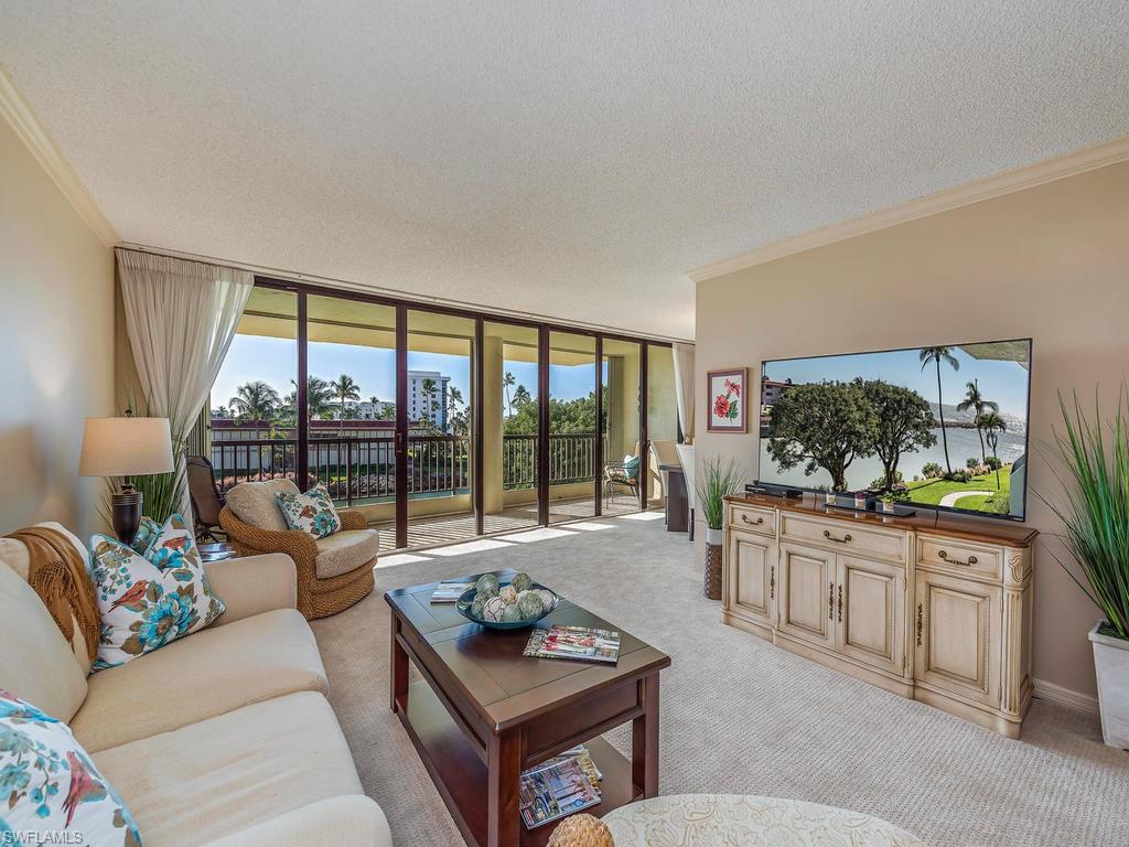 ADMIRALTY POINT - Residential