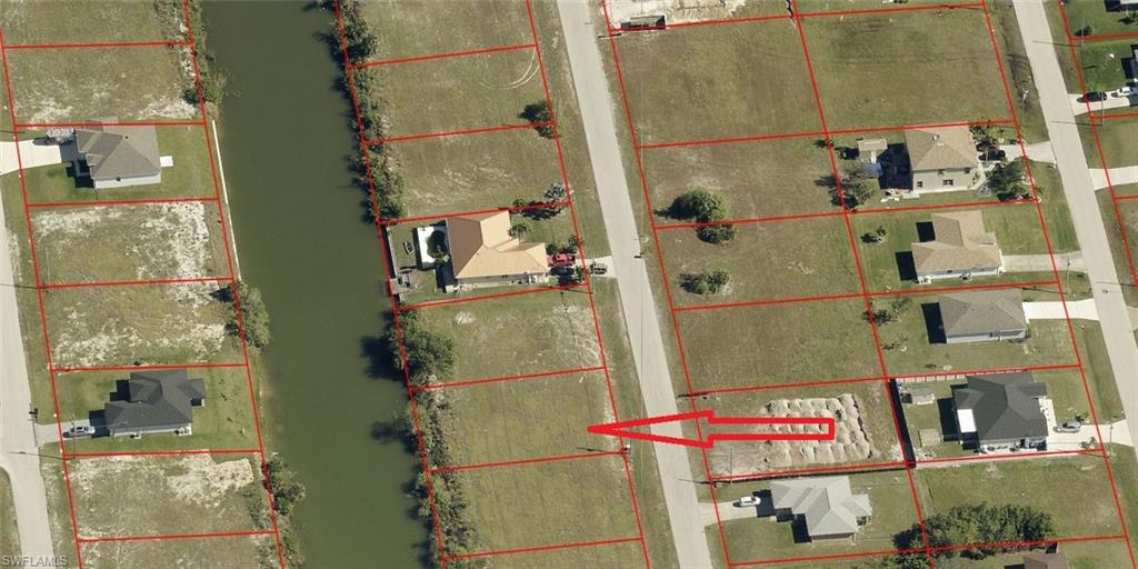 CAPE CORAL - Land