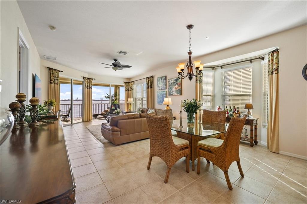 PARADISE POINT - Residential