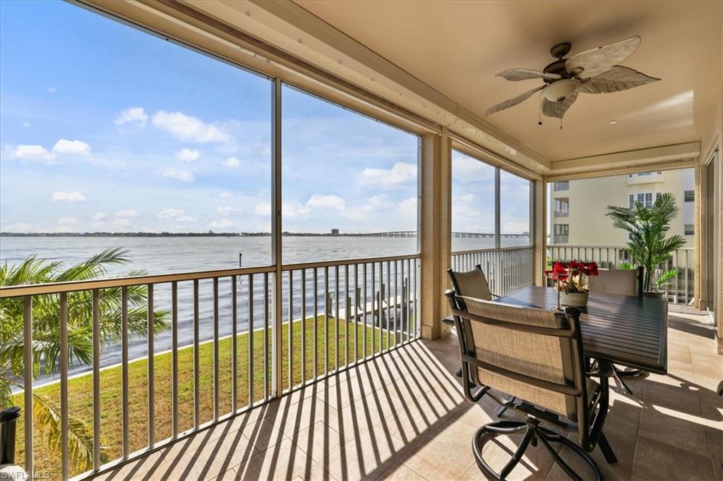 PARADISE POINT - Residential