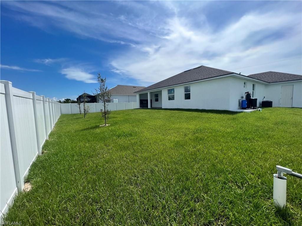 CAPE CORAL - Residential