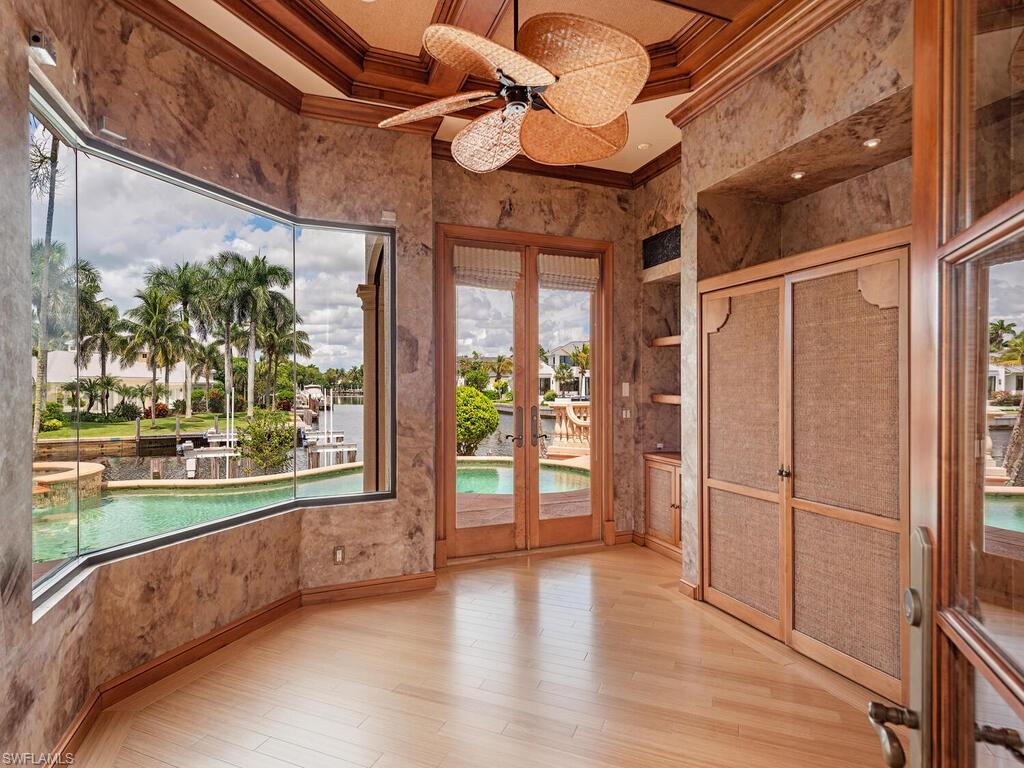 AQUALANE SHORES - Residential