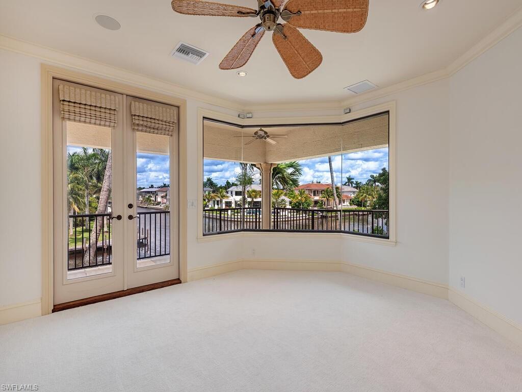 AQUALANE SHORES - Residential