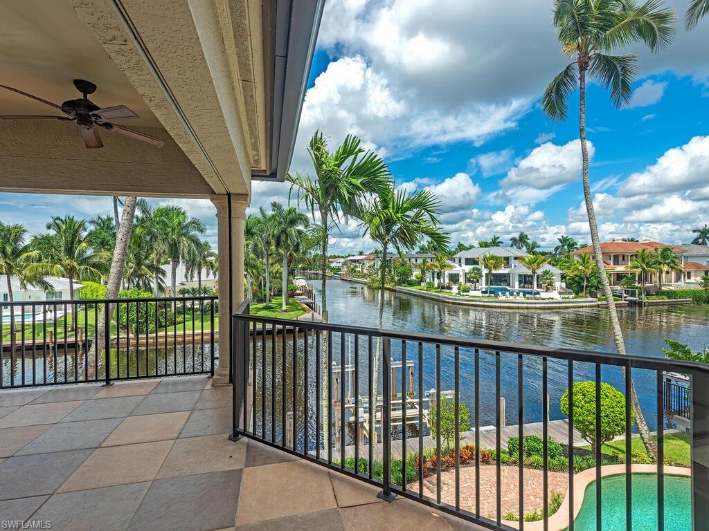 AQUALANE SHORES - Residential