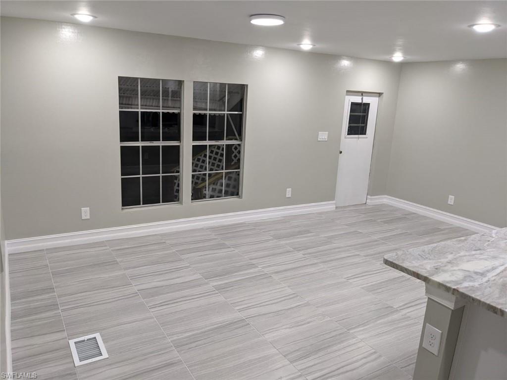 NORTH FORT MYERS - Residential