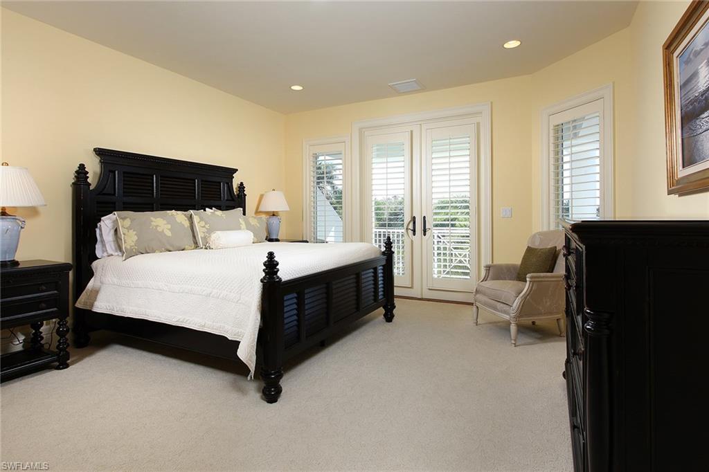 MOORINGS - Residential