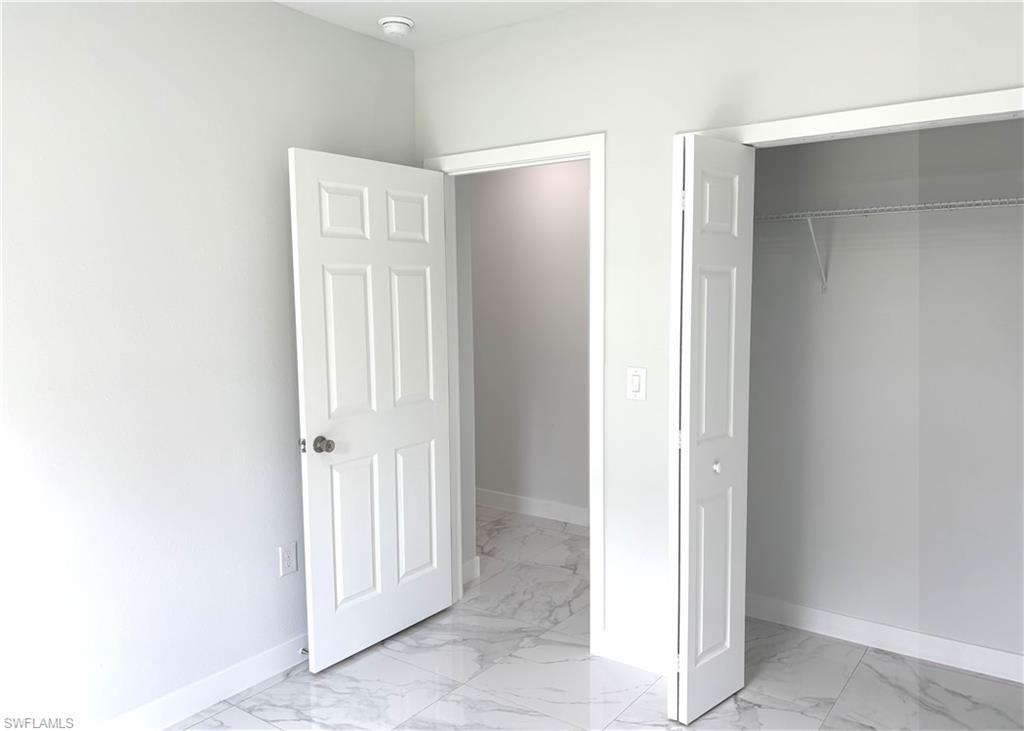 TWIN LAKE ESTATES - Residential