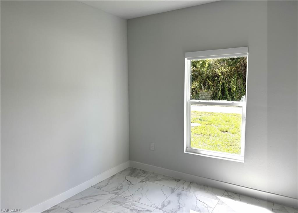 TWIN LAKE ESTATES - Residential