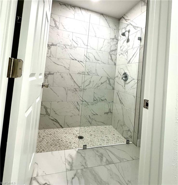 TWIN LAKE ESTATES - Residential