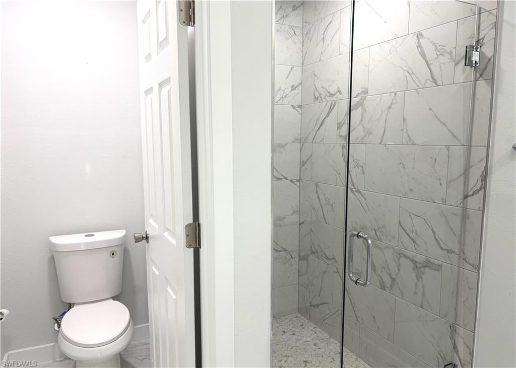 TWIN LAKE ESTATES - Residential