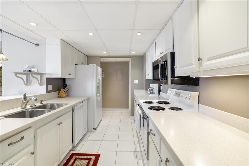 ROYAL SEAFARER - Residential