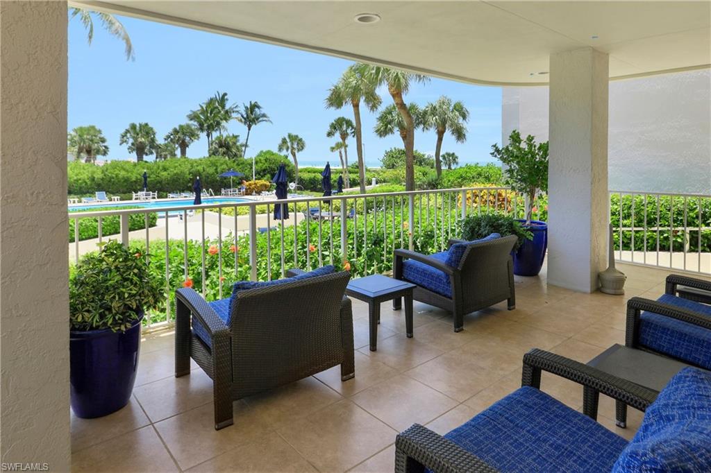 ROYAL SEAFARER - Residential