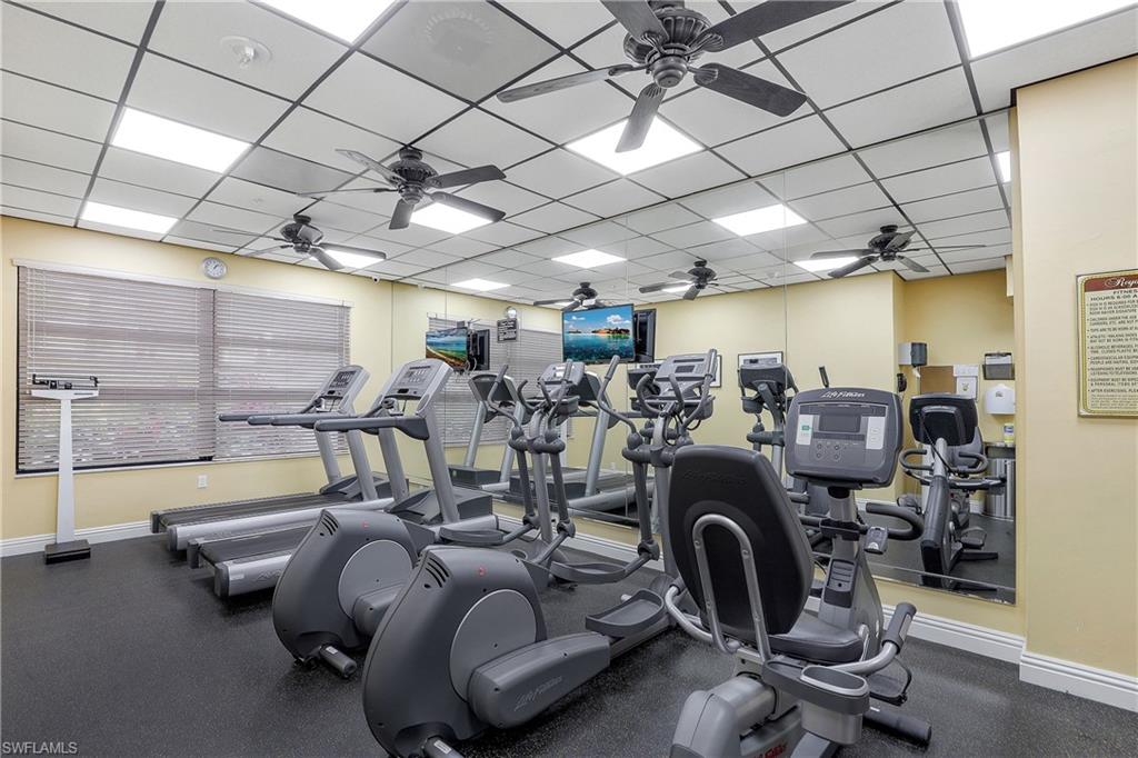 ROYAL SEAFARER - Residential