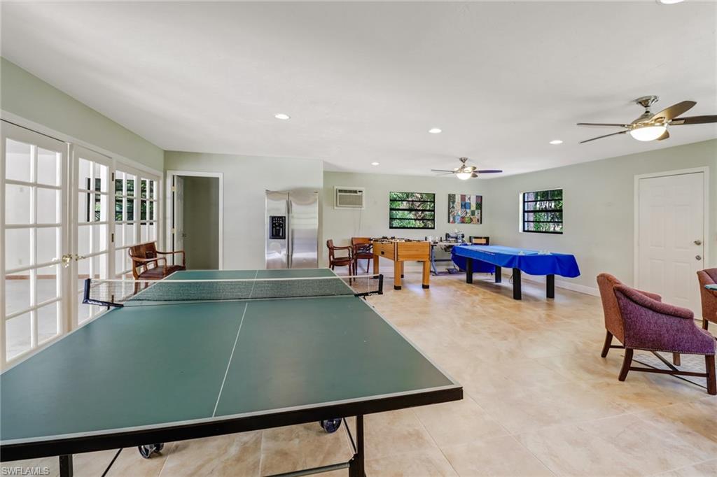 OAKES ESTATES - Residential