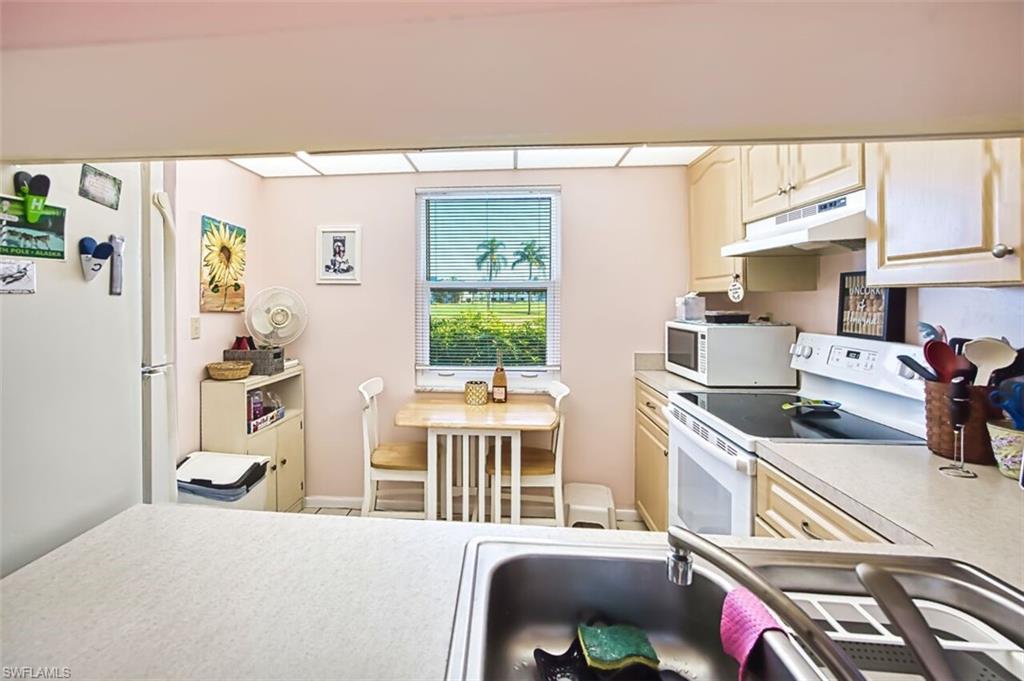 SEVEN LAKES - Residential