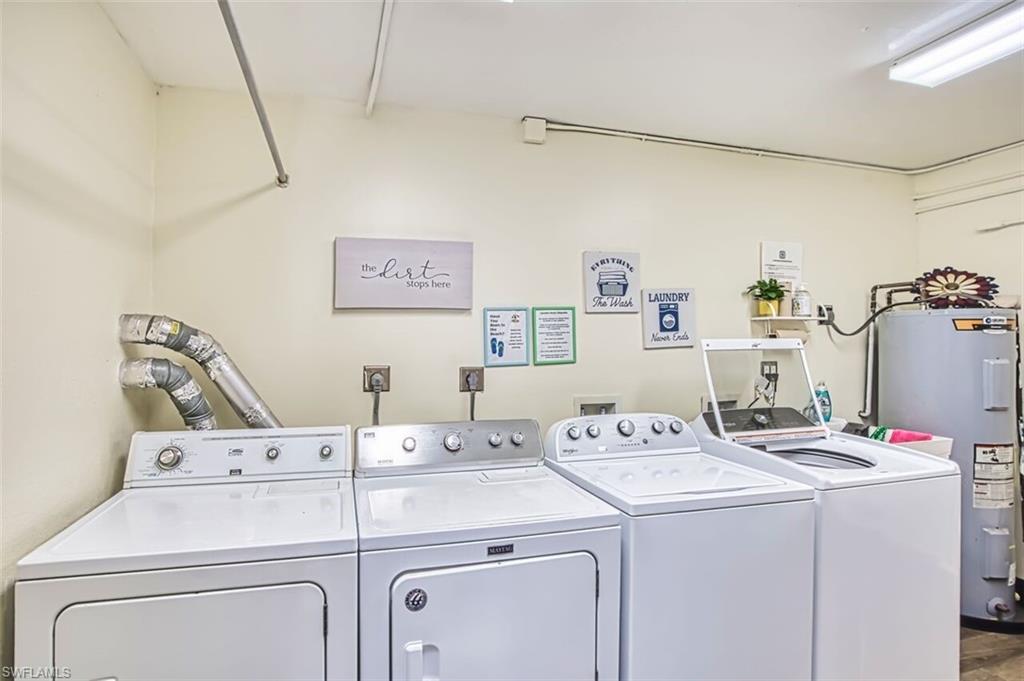 SEVEN LAKES - Residential