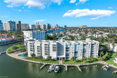 Photo of 300 Park Shore DR #5C, NAPLES, FL 34103 (MLS # 224103706)