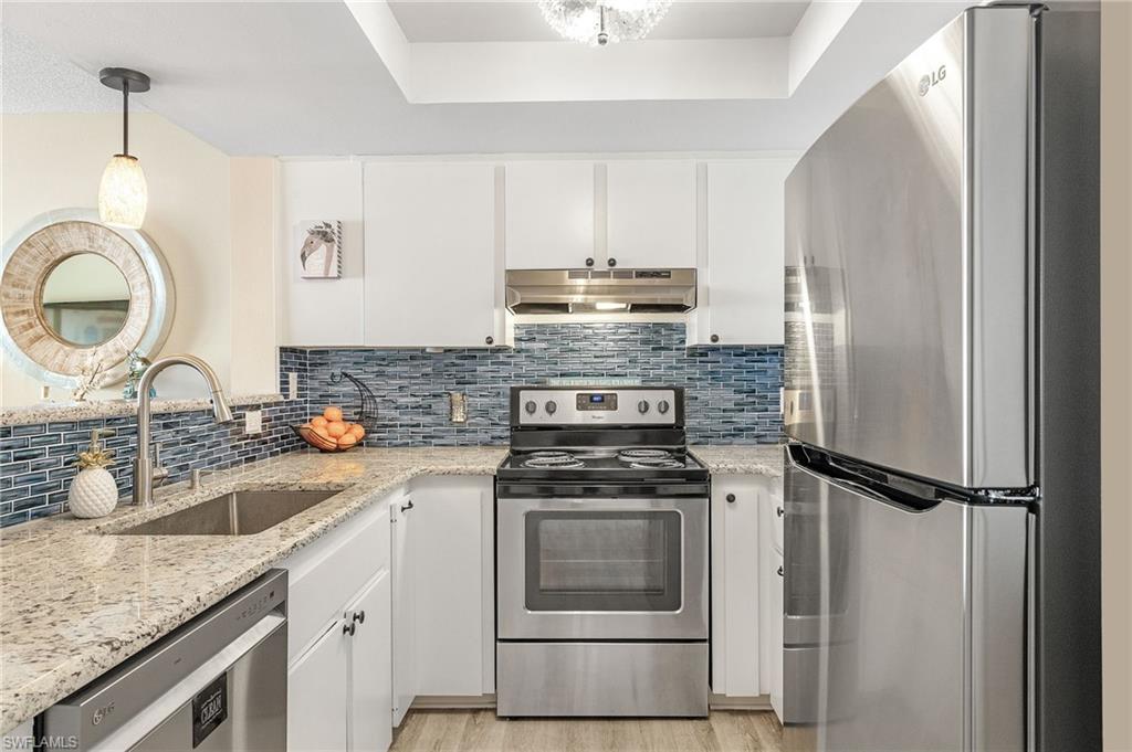 WINDWARD POINT CONDO - Residential