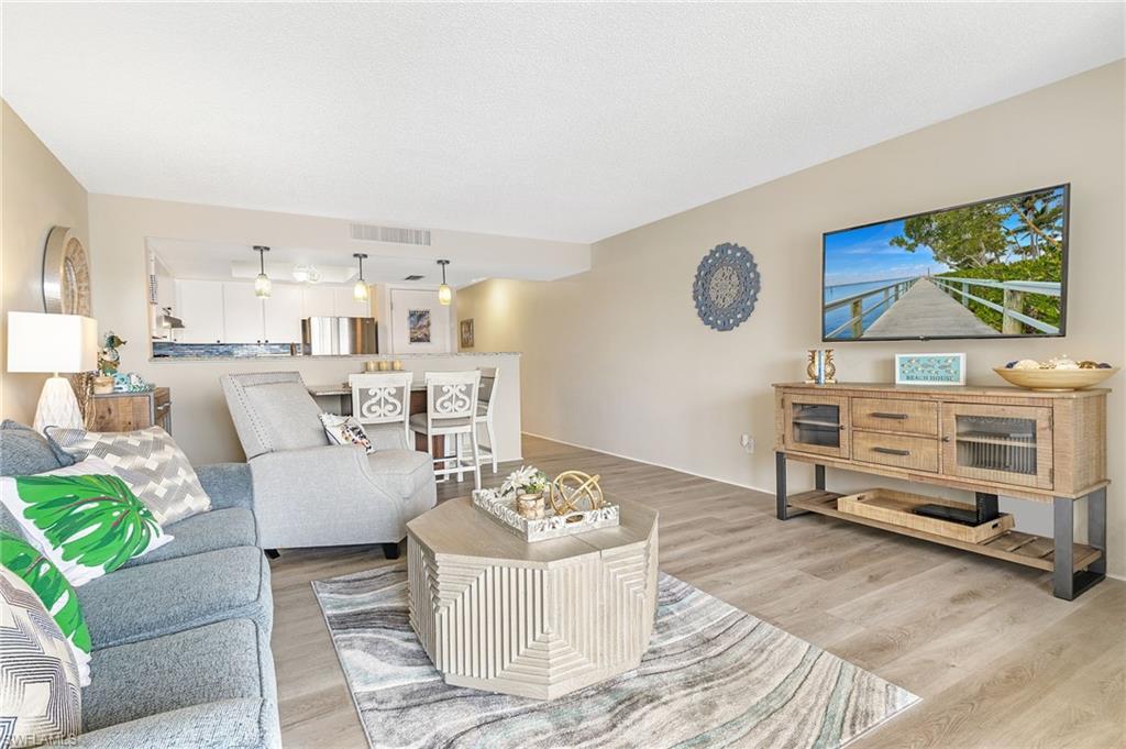 WINDWARD POINT CONDO - Residential