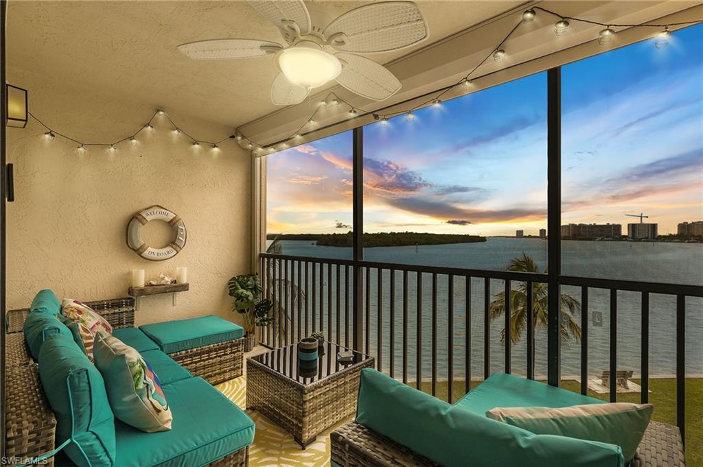 WINDWARD POINT CONDO - Residential