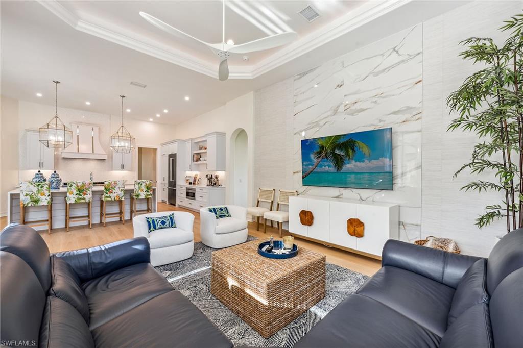 MULBERRY ROW - Residential