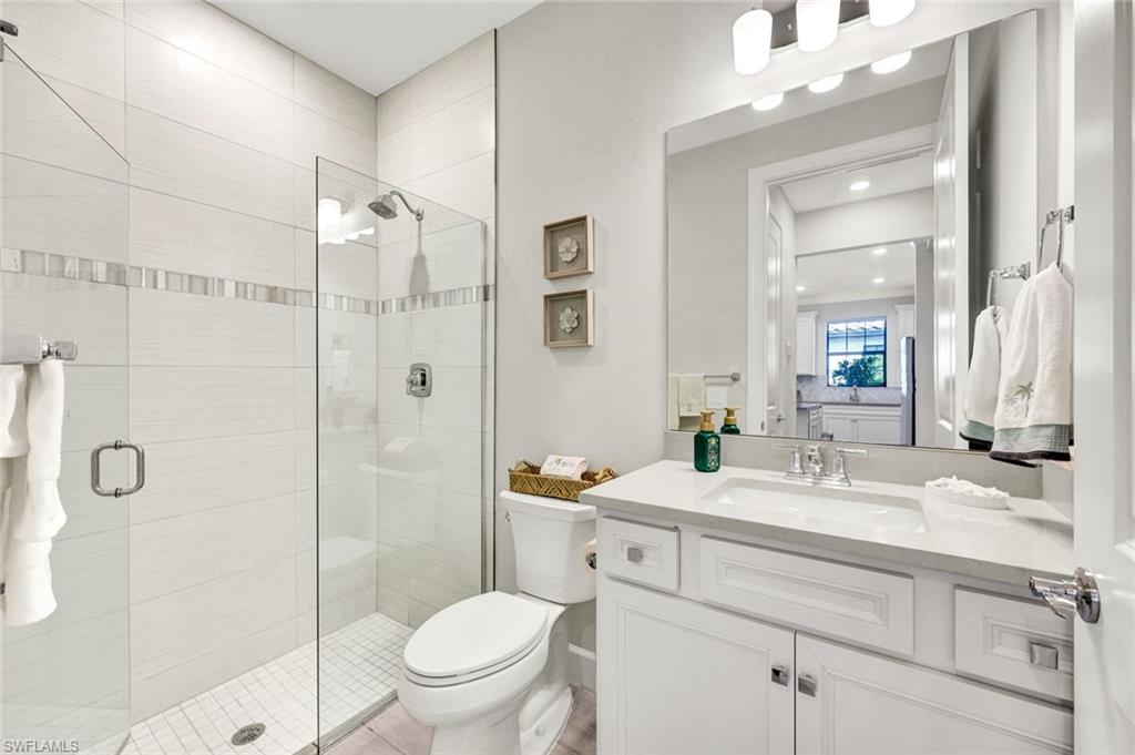 ESPLANADE LAKE CLUB - Residential Lease