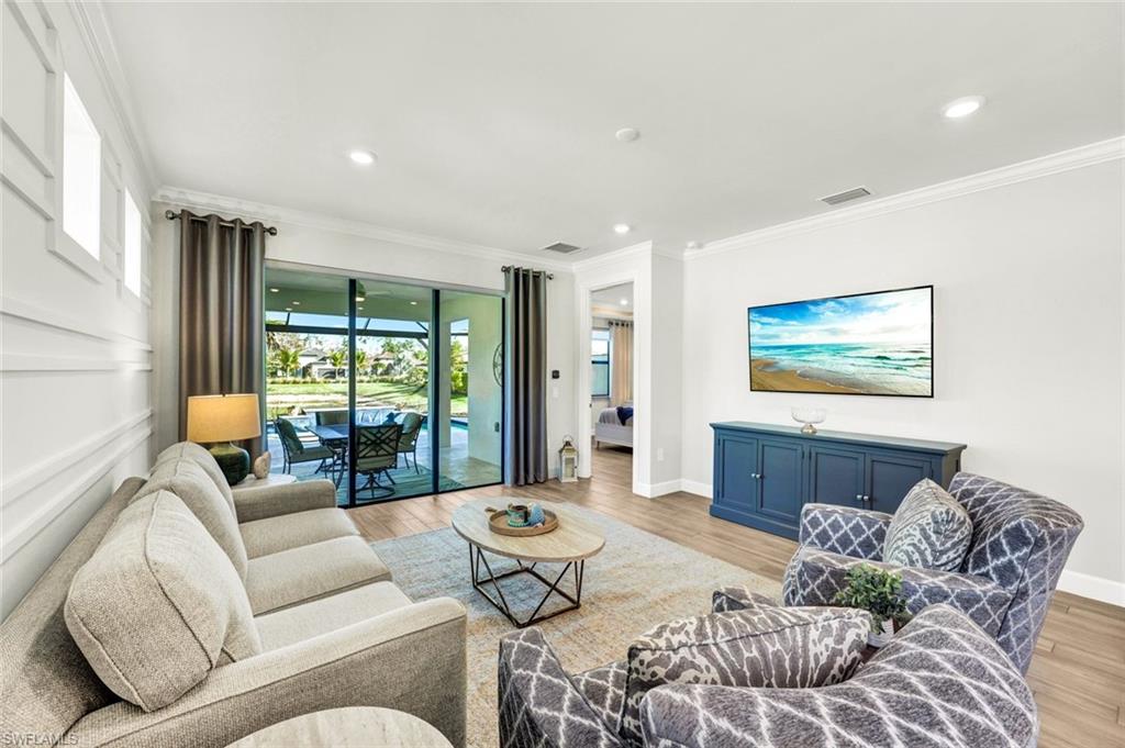 ESPLANADE LAKE CLUB - Residential Lease