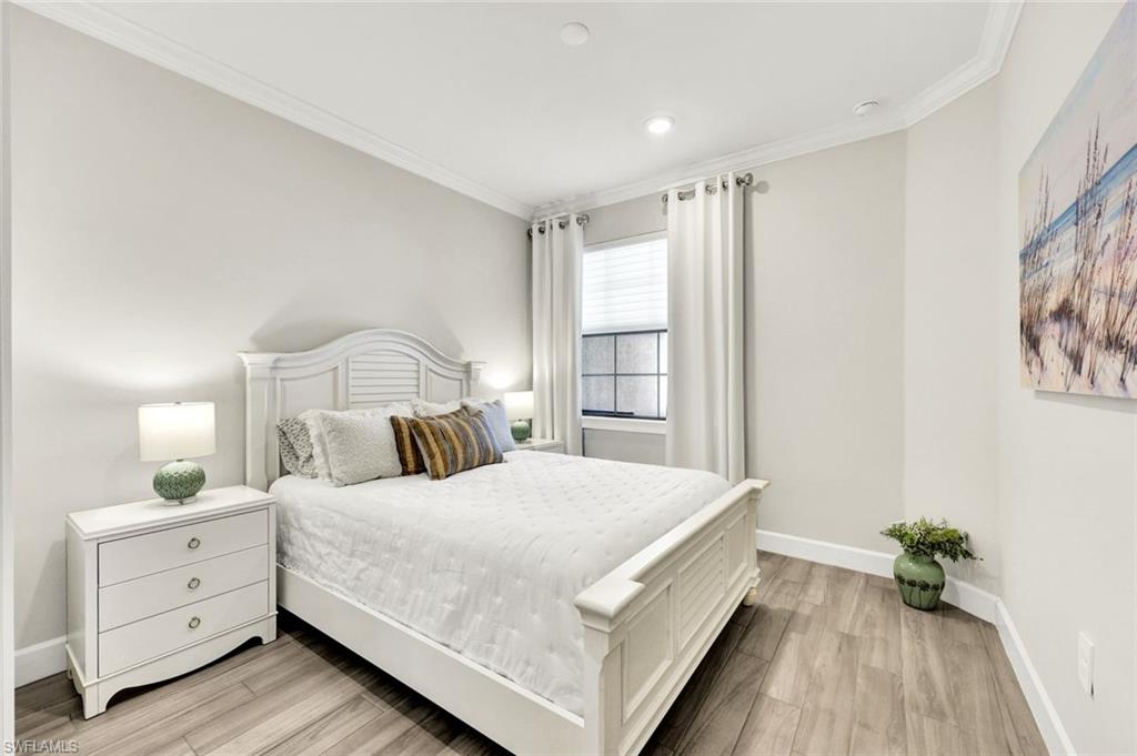 ESPLANADE LAKE CLUB - Residential Lease