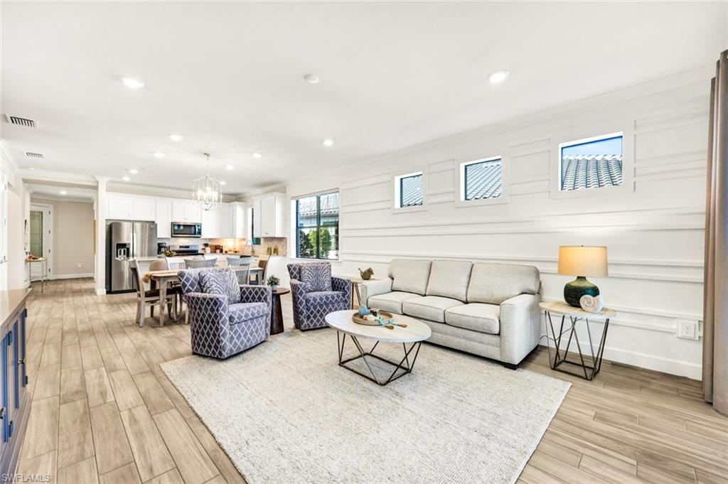 ESPLANADE LAKE CLUB - Residential Lease