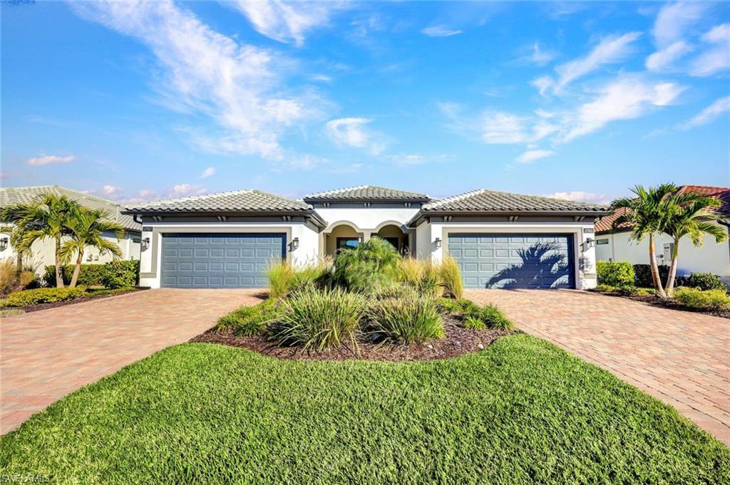 ESPLANADE LAKE CLUB - Residential Lease