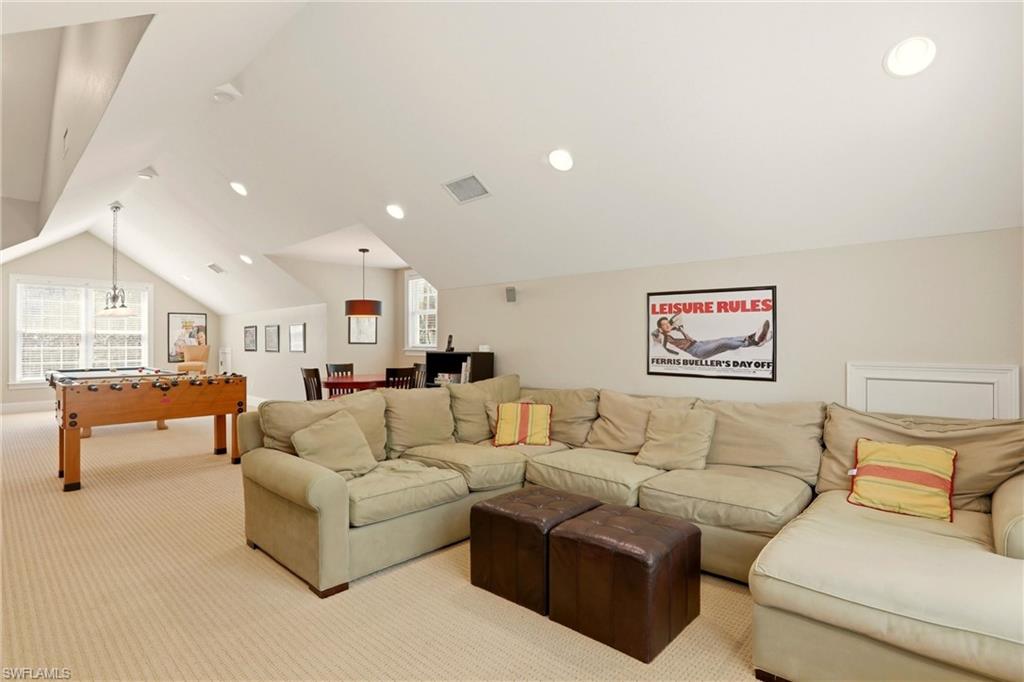 COLLIER WOODS - Residential