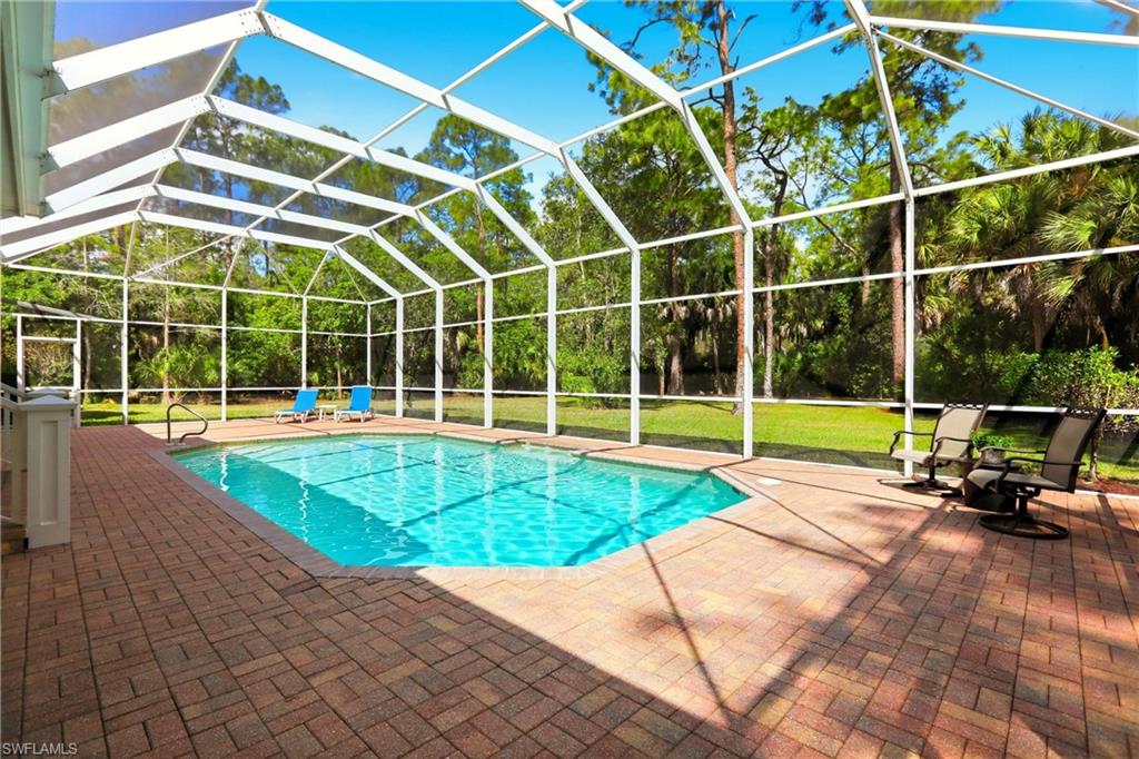 COLLIER WOODS - Residential