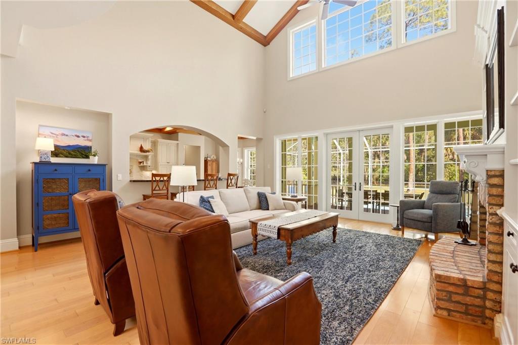 COLLIER WOODS - Residential