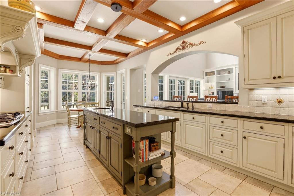 COLLIER WOODS - Residential