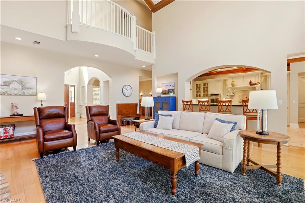 COLLIER WOODS - Residential