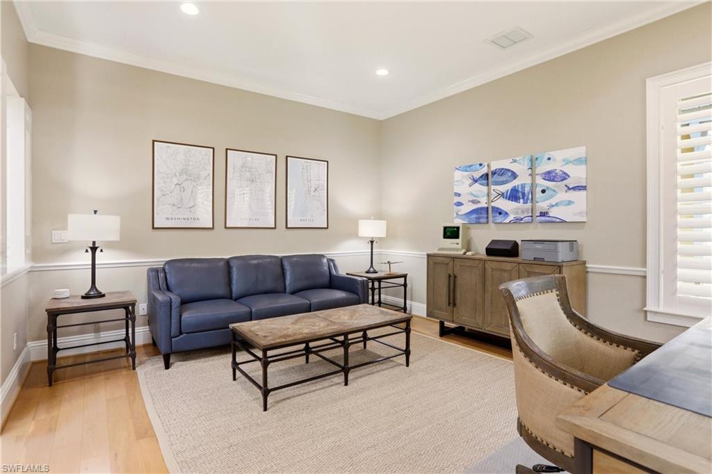 COLLIER WOODS - Residential