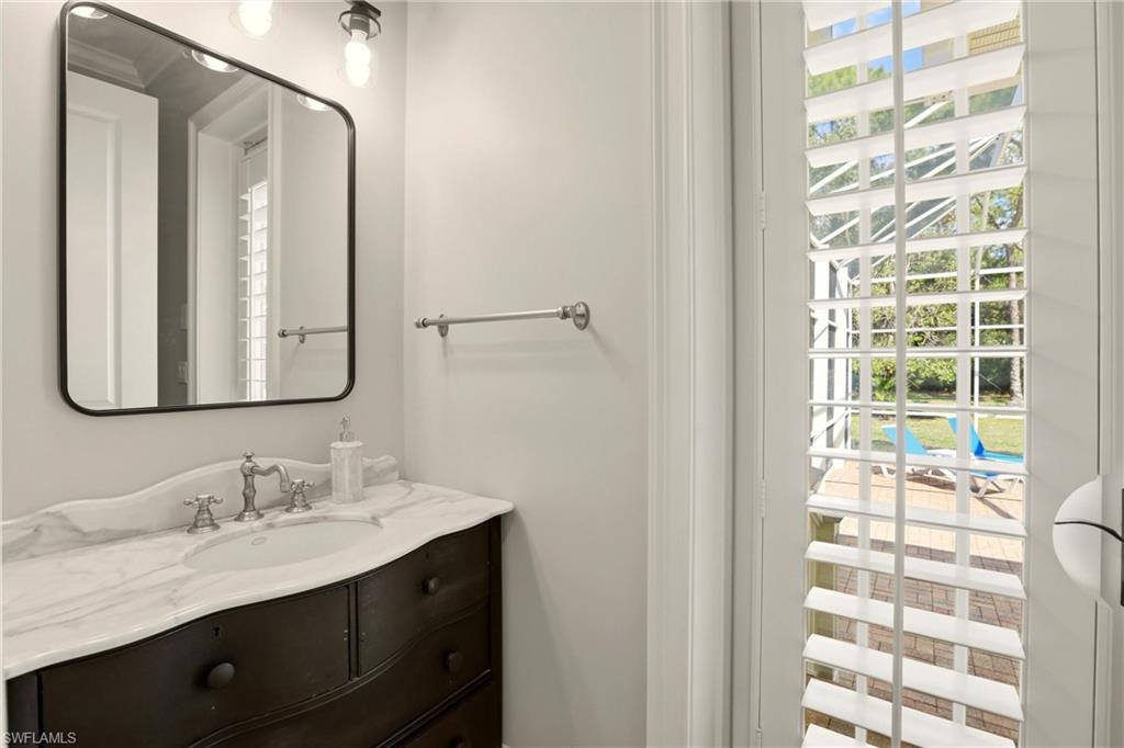 COLLIER WOODS - Residential