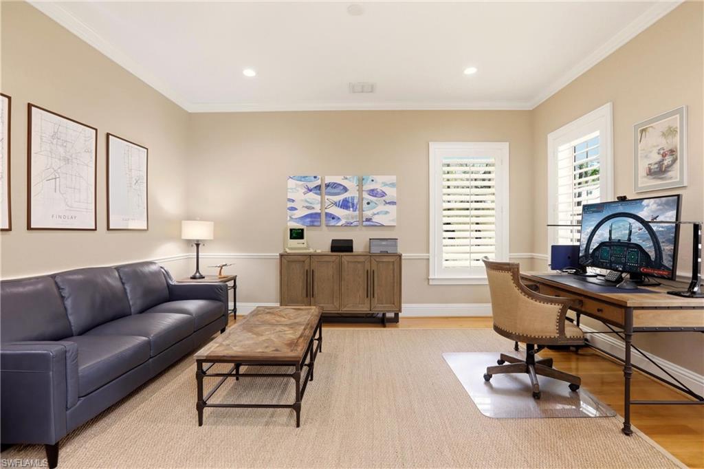 COLLIER WOODS - Residential