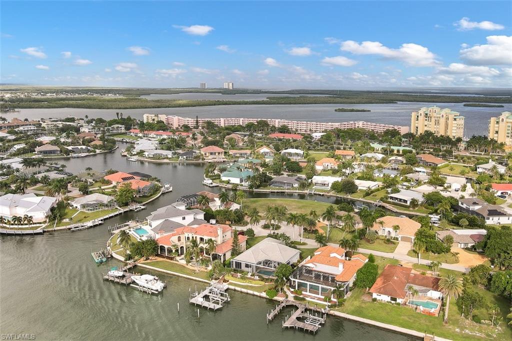 MARCO BEACH - Residential