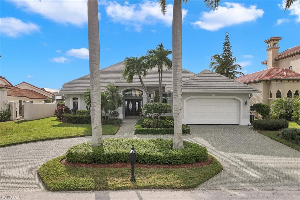 MARCO BEACH - Residential