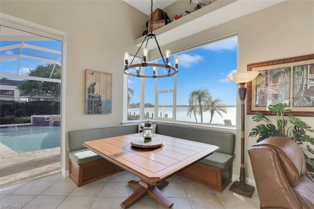 MARCO BEACH - Residential