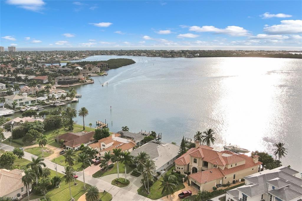 MARCO BEACH - Residential