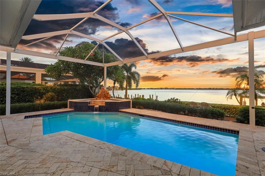 MARCO BEACH - Residential