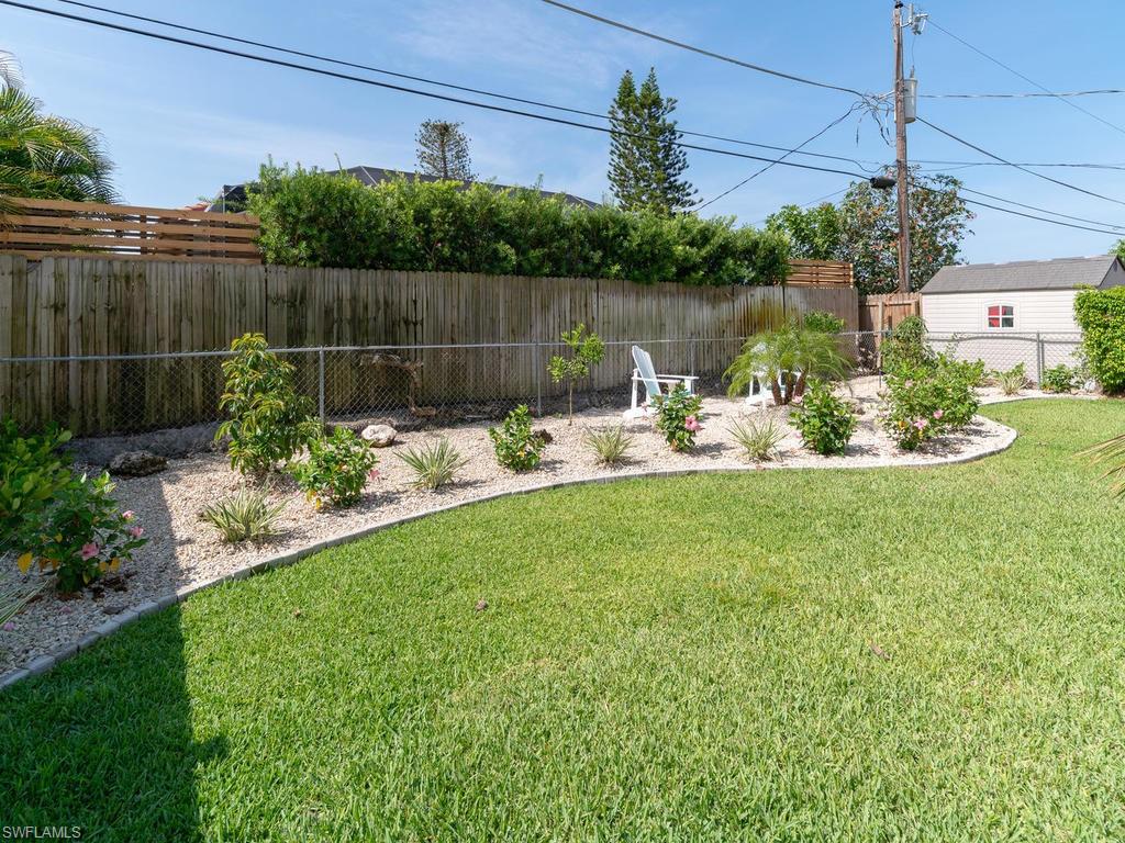 NAPLES PARK - Residential