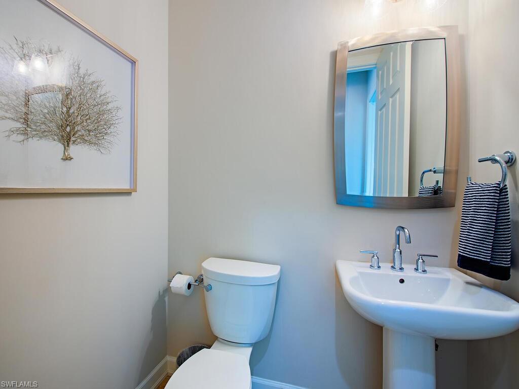 MUSTANG ISLAND - Residential