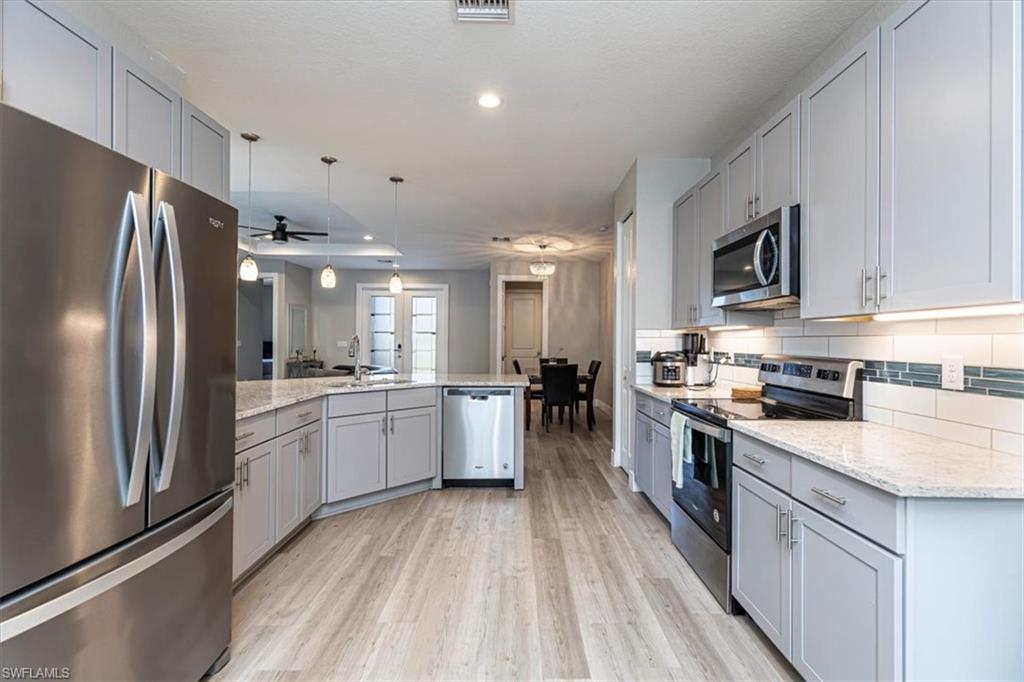 GOLDEN GATE ESTATES - Residential