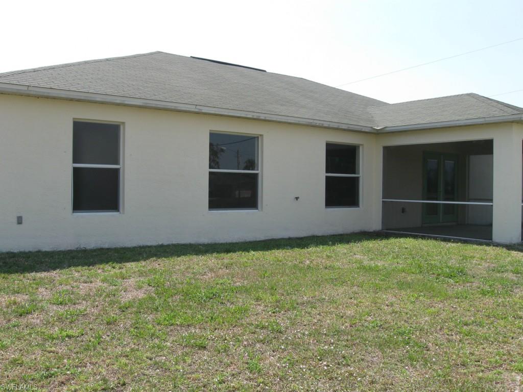 CAPE CORAL - Residential