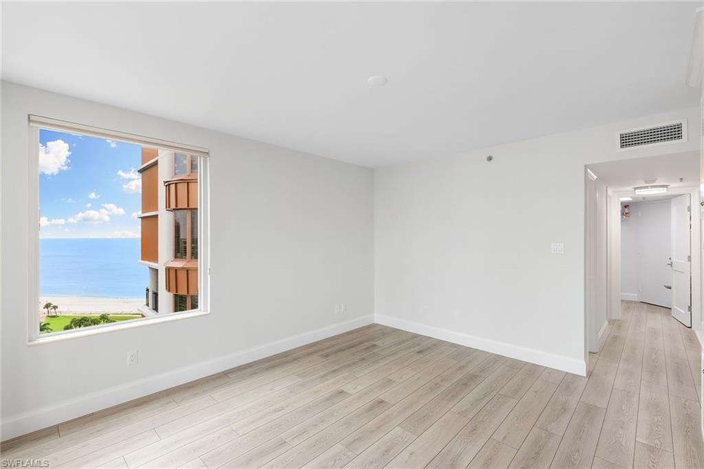 PARK SHORE TOWER - Residential