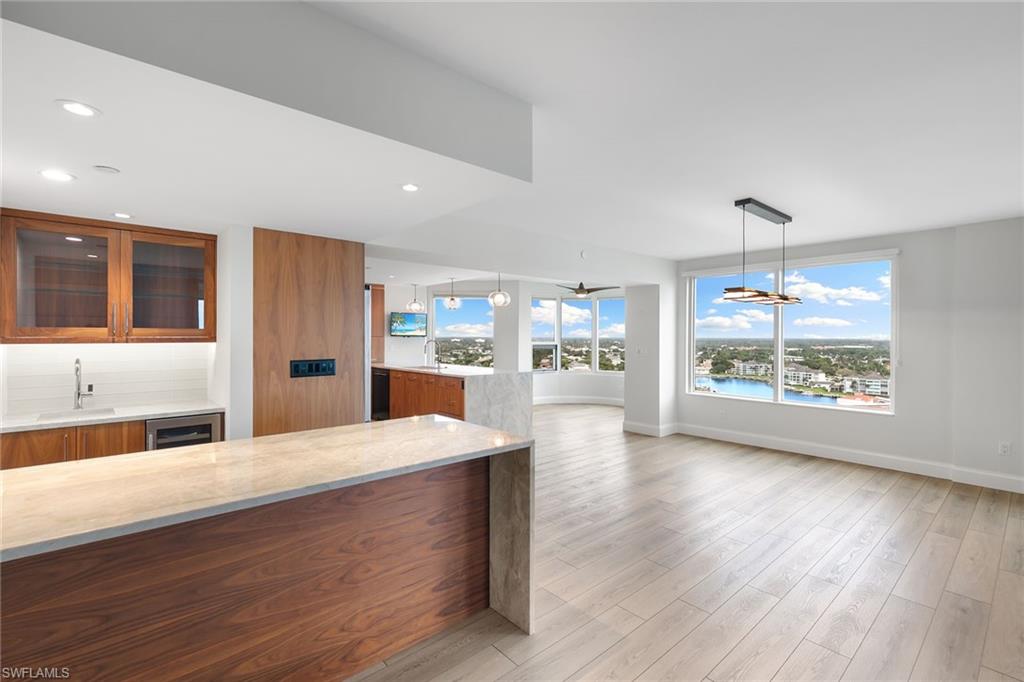 PARK SHORE TOWER - Residential