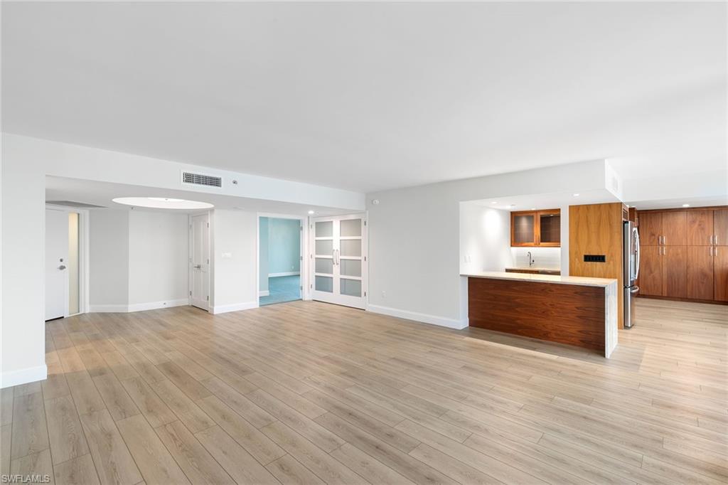 PARK SHORE TOWER - Residential